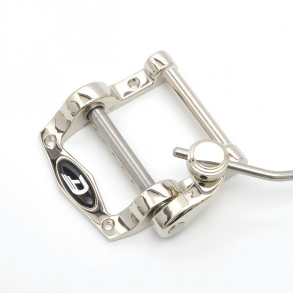 Duesenberg Diamond Deluxe Tremola, kurz