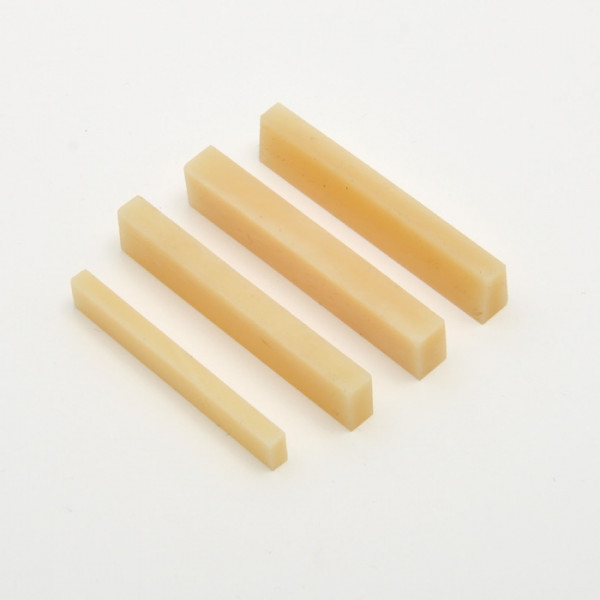 Vintage Bone Sättel